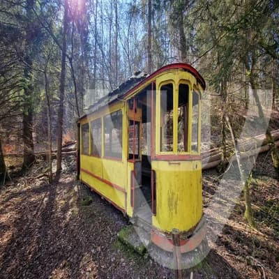 Community photo of Le Tram jaune / The Yellow Tram in France by anonymous contributor - Photo 1