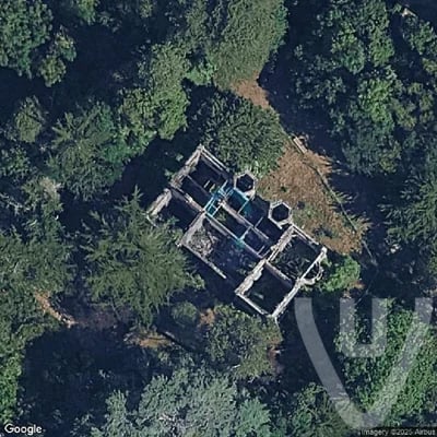 Manoir Billy abandoned location in Brittany, Brittany, France - Ruine for urban exploration